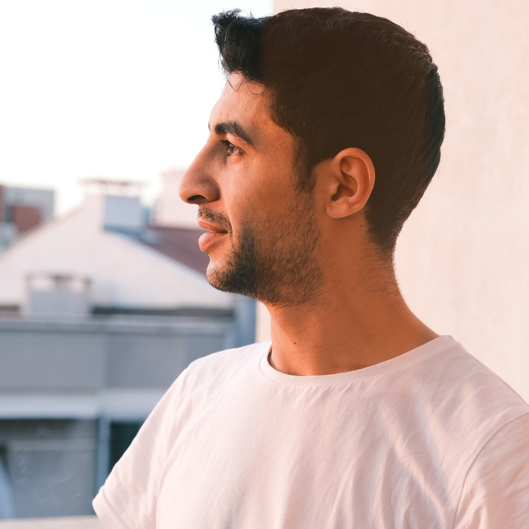 <em>Carlos M.</em>
